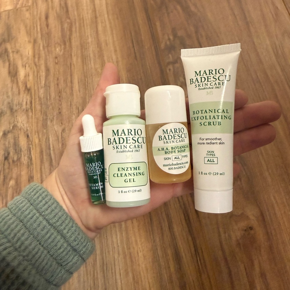 4 full size Mario Badescu's products and samples - Picture 8 of 13